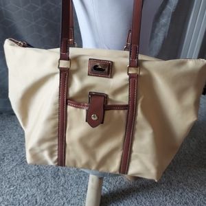 NWOT Dooney Wayfarer